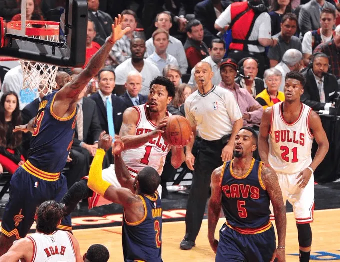 半岛体育APP-美媒：罗斯球衣退役比赛入场最低价332美元，为公牛历史新高