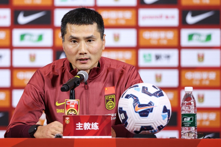 半岛体育下载-马德兴:U23国足触动老大哥,邵佳一明确提出要向U23队学习